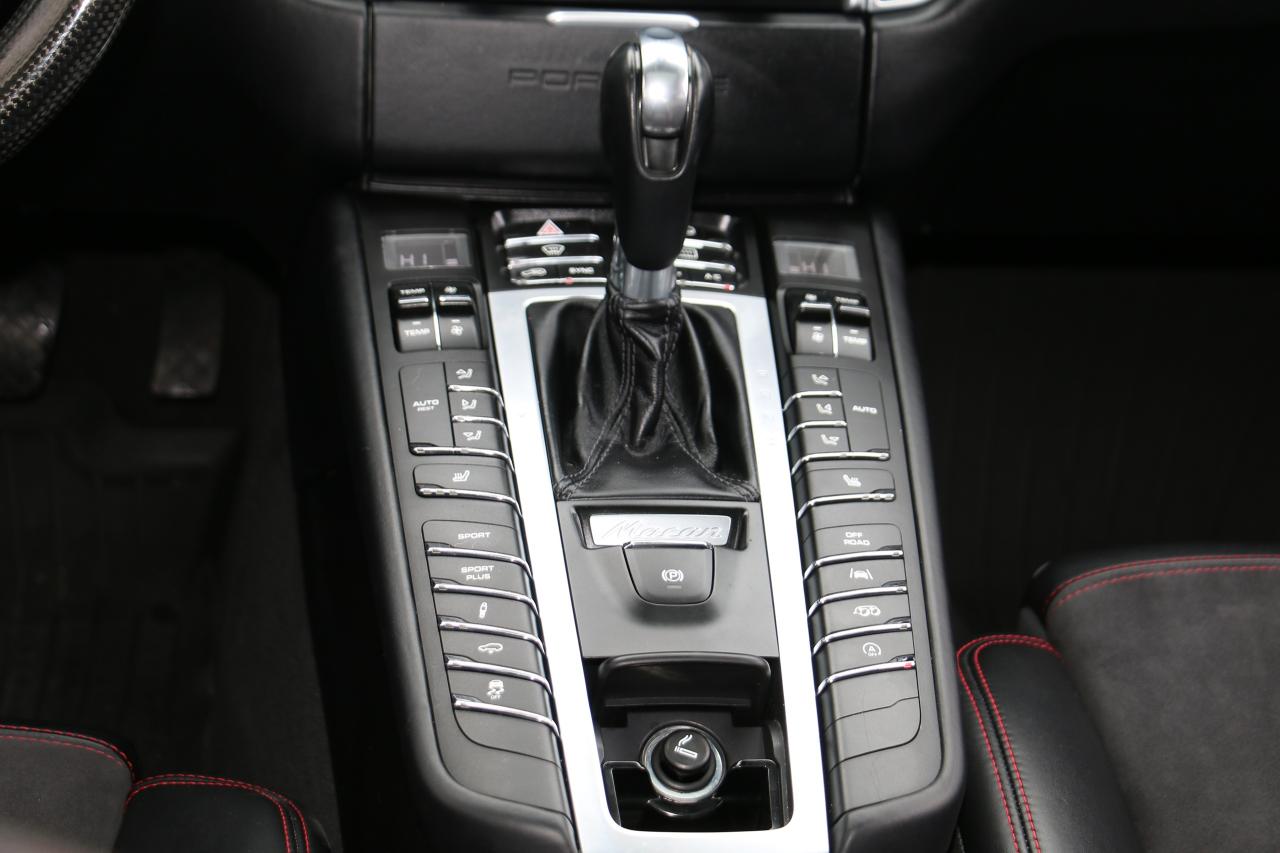2018 Porsche Macan GTS - PANOROOF|NAVI|360CAM|BLINDSPOT Photo