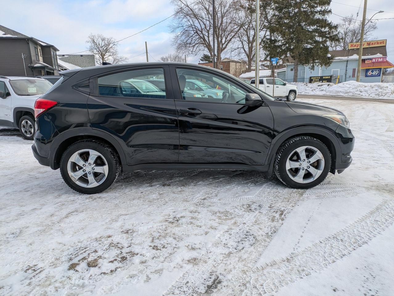 2018 Honda HR-V LX 2WD CVT Photo