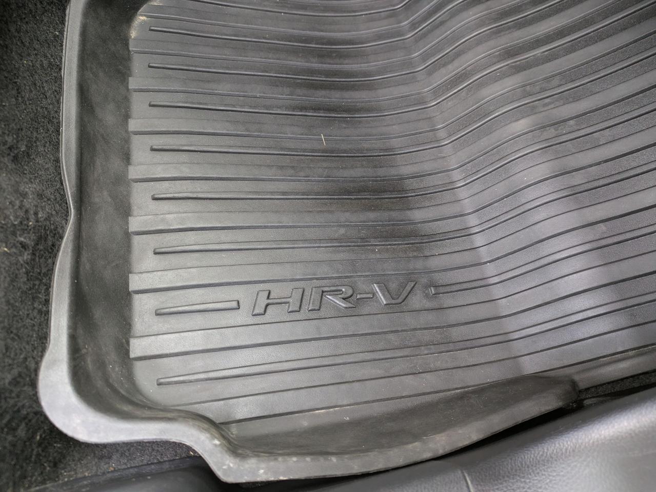 2018 Honda HR-V LX 2WD CVT Photo