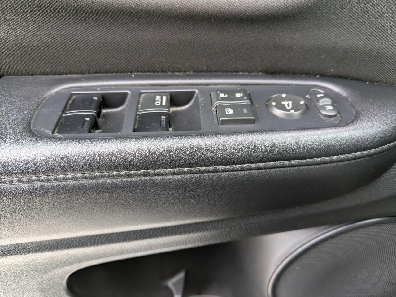 2018 Honda HR-V LX 2WD CVT Photo