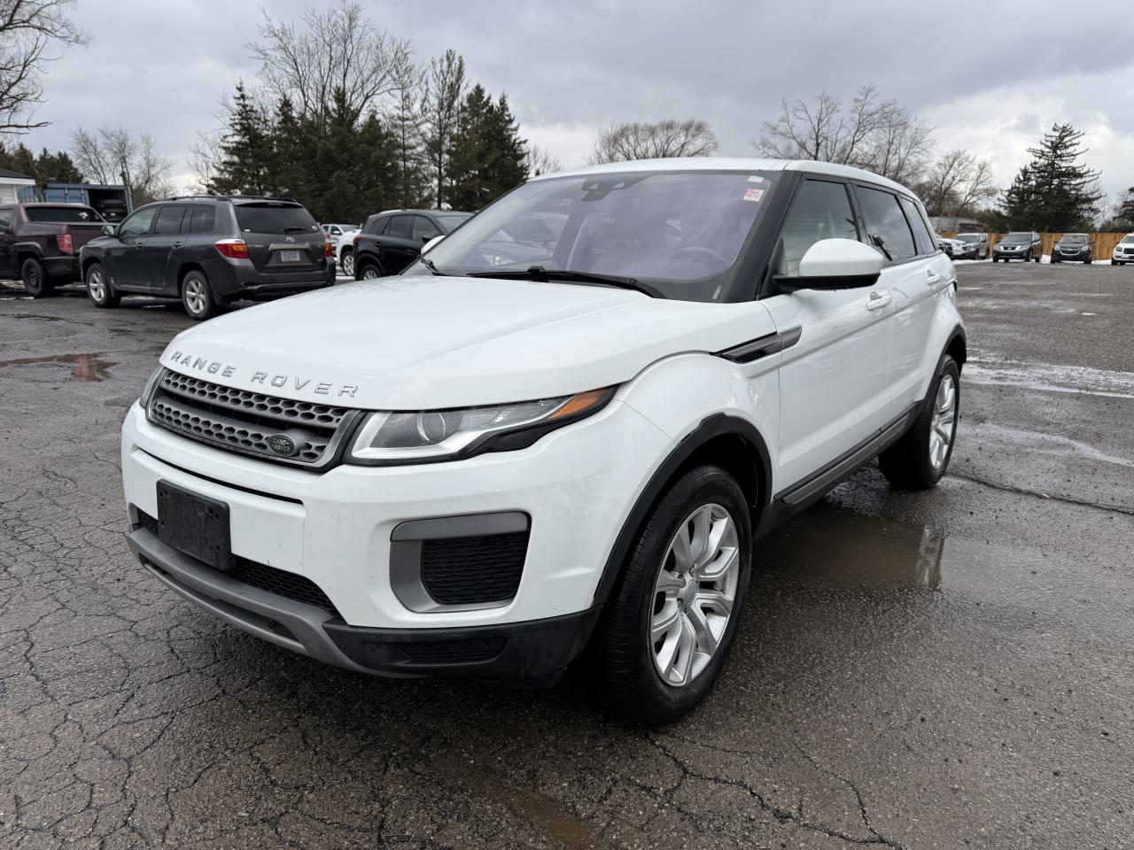 2017 Land Rover Range Rover Evoque SE Photo