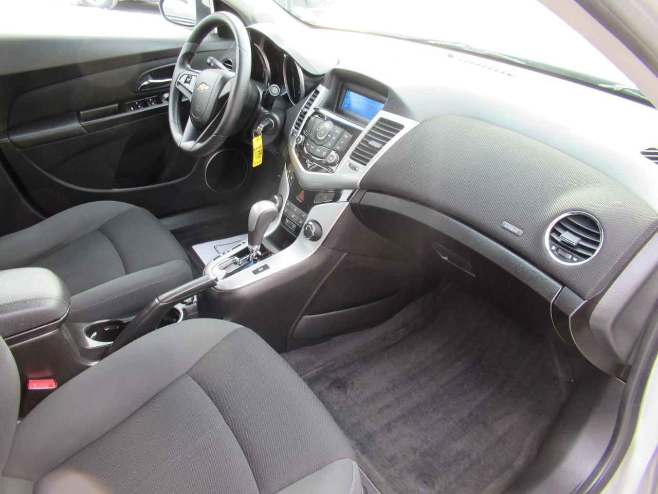 2011 Chevrolet Cruze LT Turbo w/1SA Photo