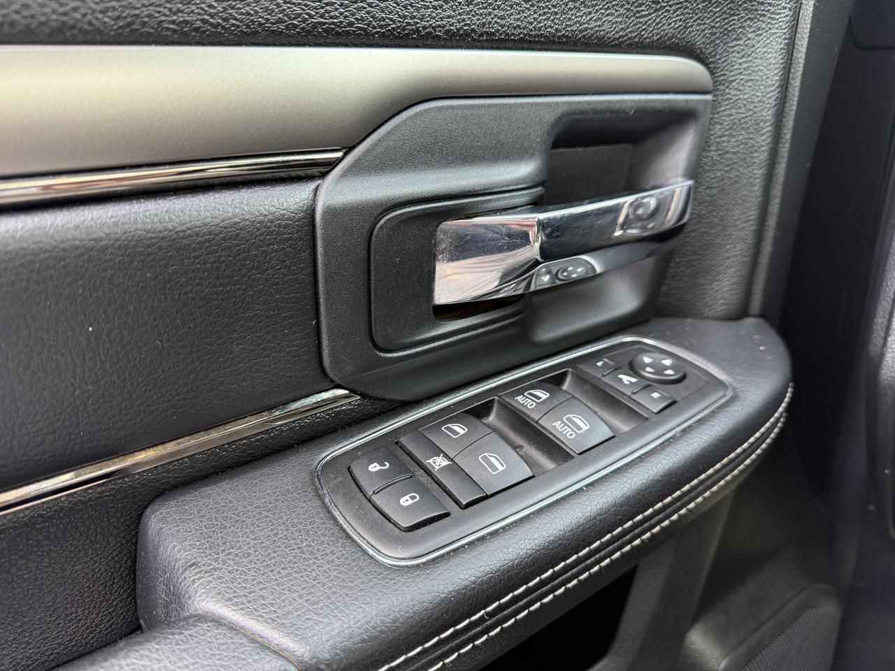 2014 RAM 1500 SPORT Photo