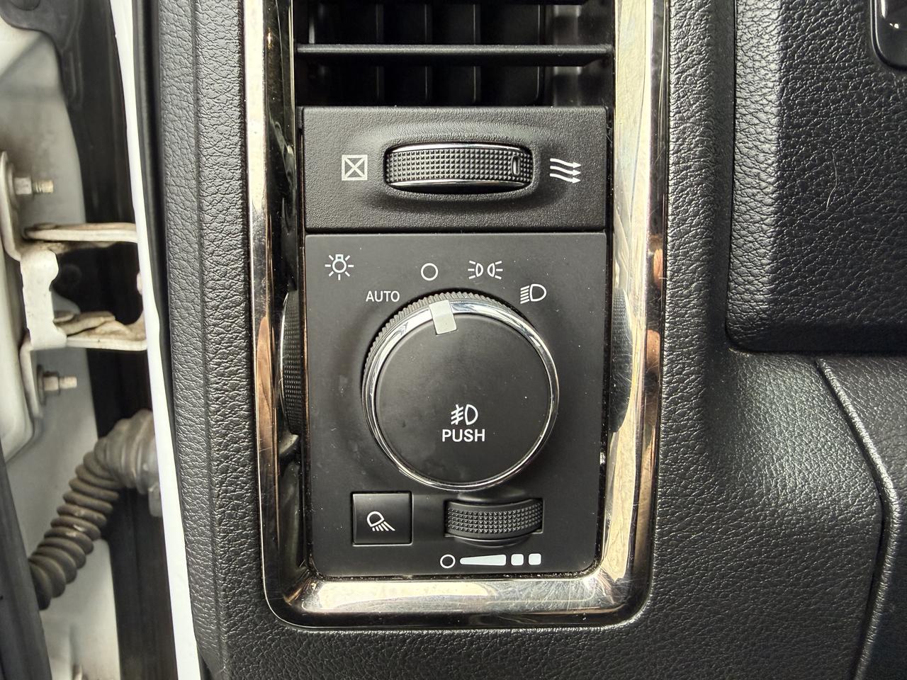 2014 RAM 1500 SPORT Photo