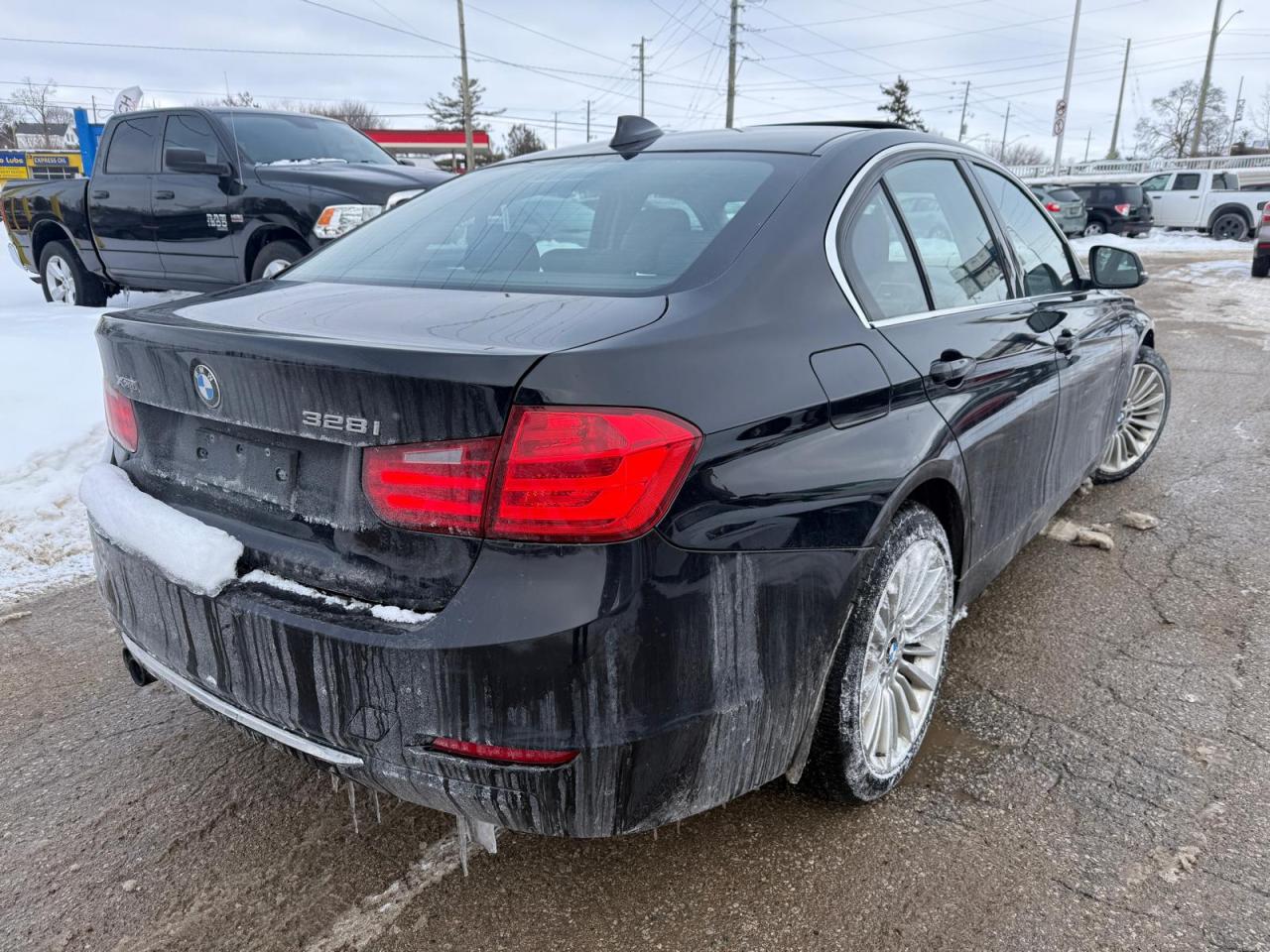 2014 BMW 3 Series 328i xDRIVE / LEATHER / AUTO / YOU SAFETY YOU SAVE Photo2