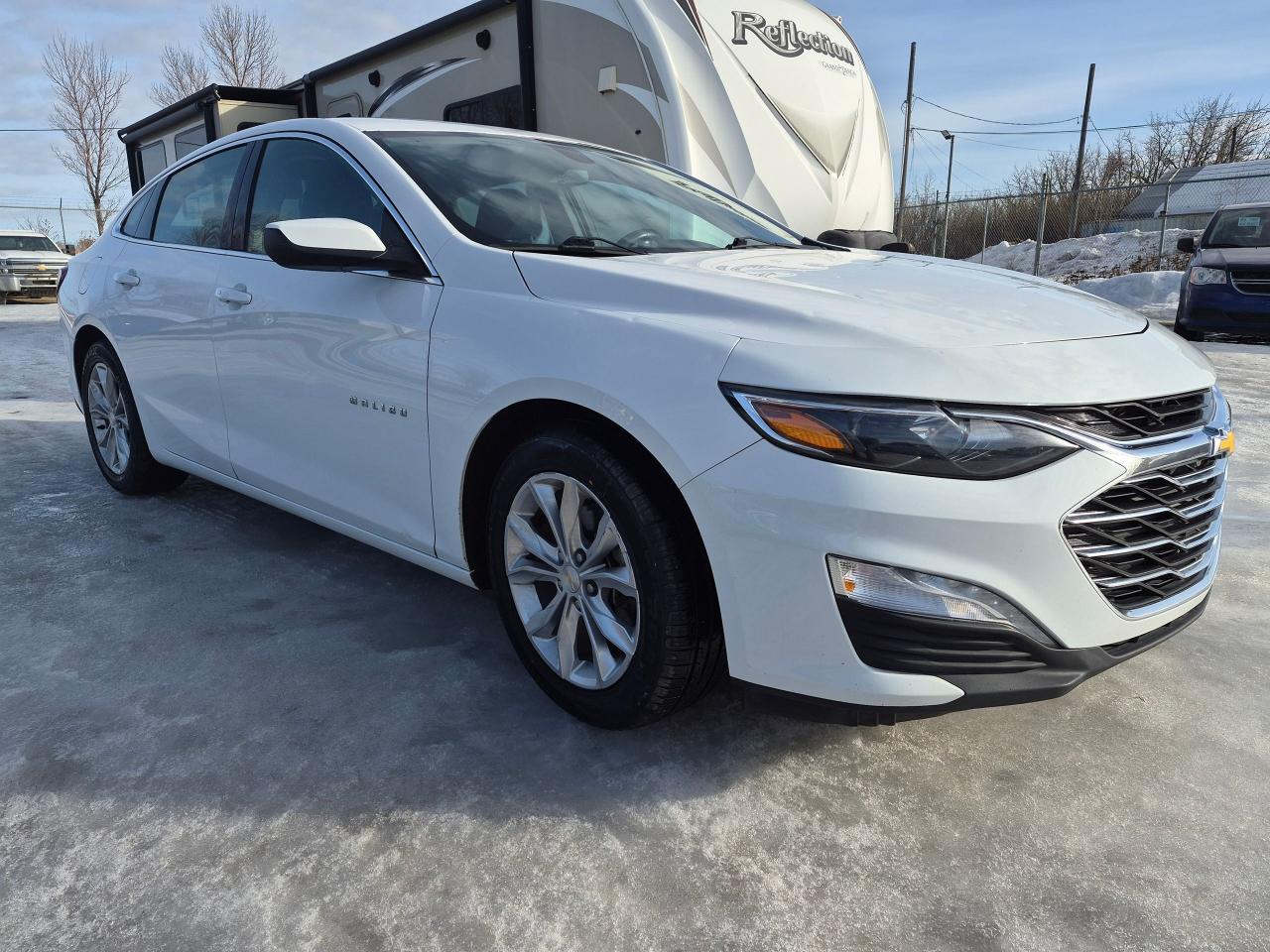 2019 Chevrolet Malibu LT, Htd Seats, BU Cam, Wifi, Apple Car Play - Photo #1