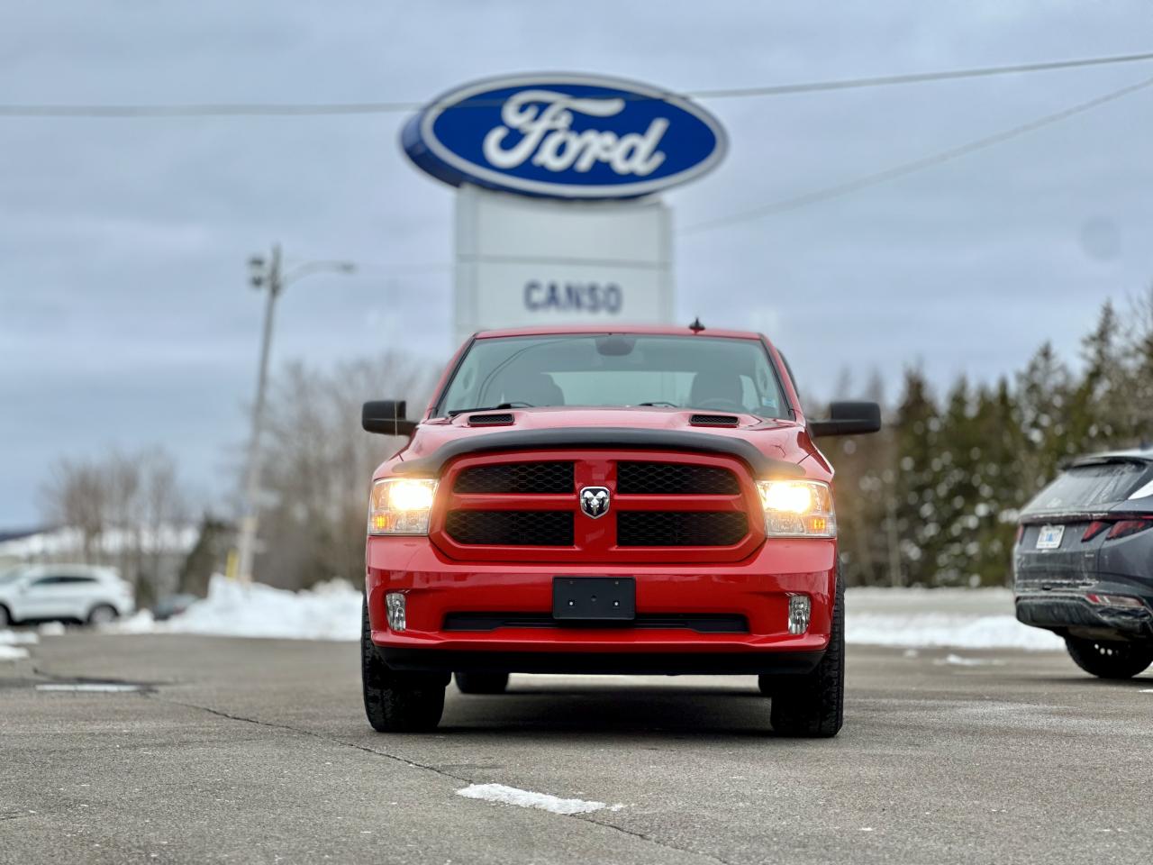 2021 RAM 1500 Classic EXPRESS Photo1