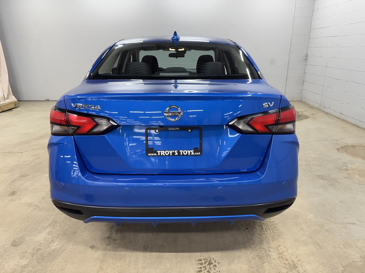 2021 Nissan Versa SV CVT | BLIND SPOT MONITOR | CARPLAY/ANDROID AUTO Photo5