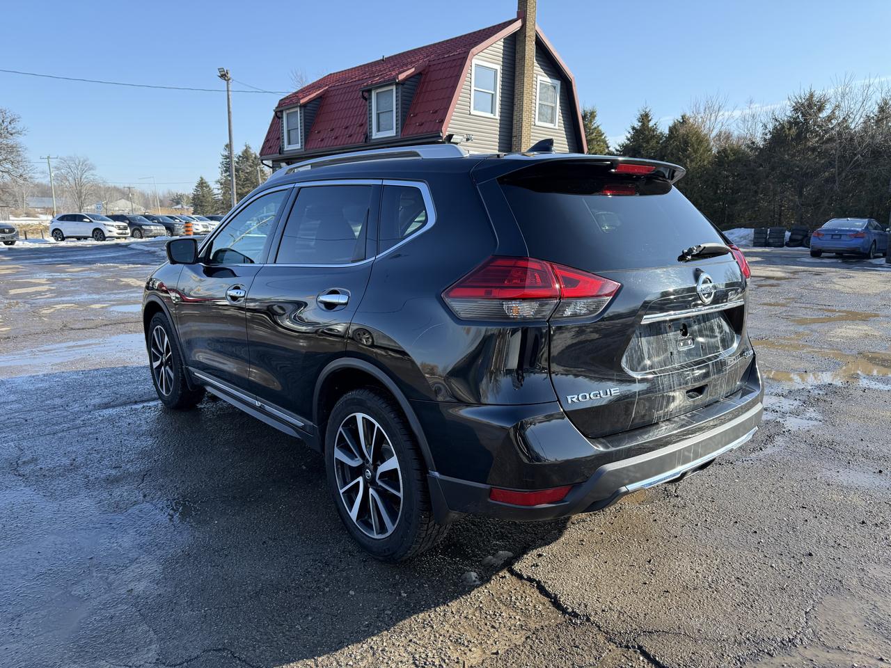 2017 Nissan Rogue SL Platinum AWD Photo4