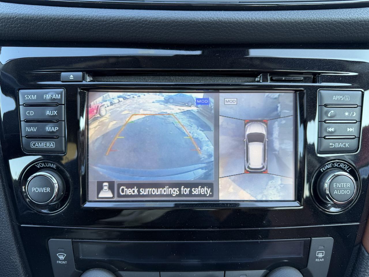 2017 Nissan Rogue SL Platinum AWD Photo