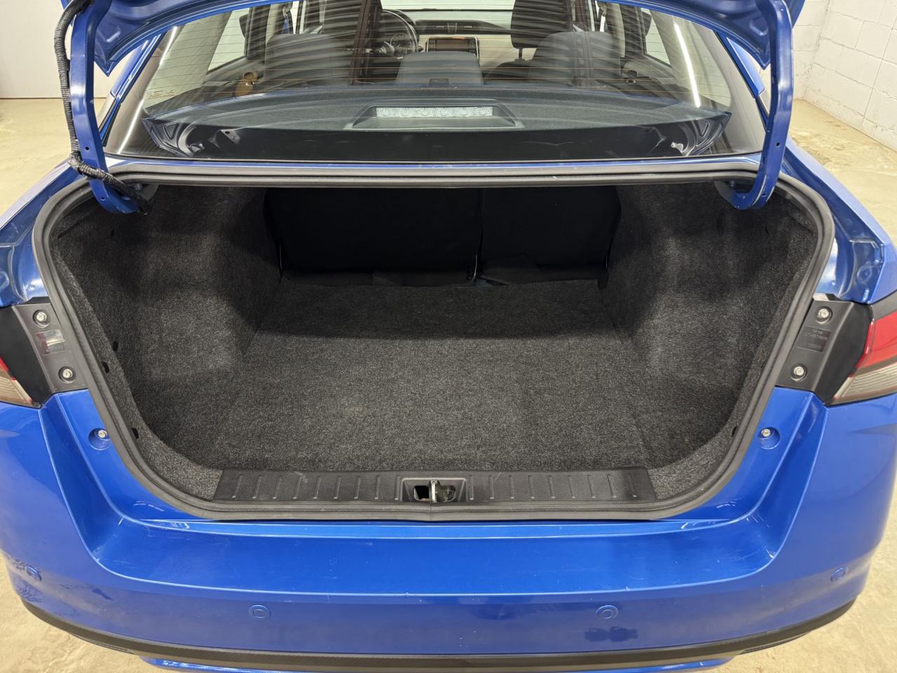 2021 Nissan Versa SV CVT