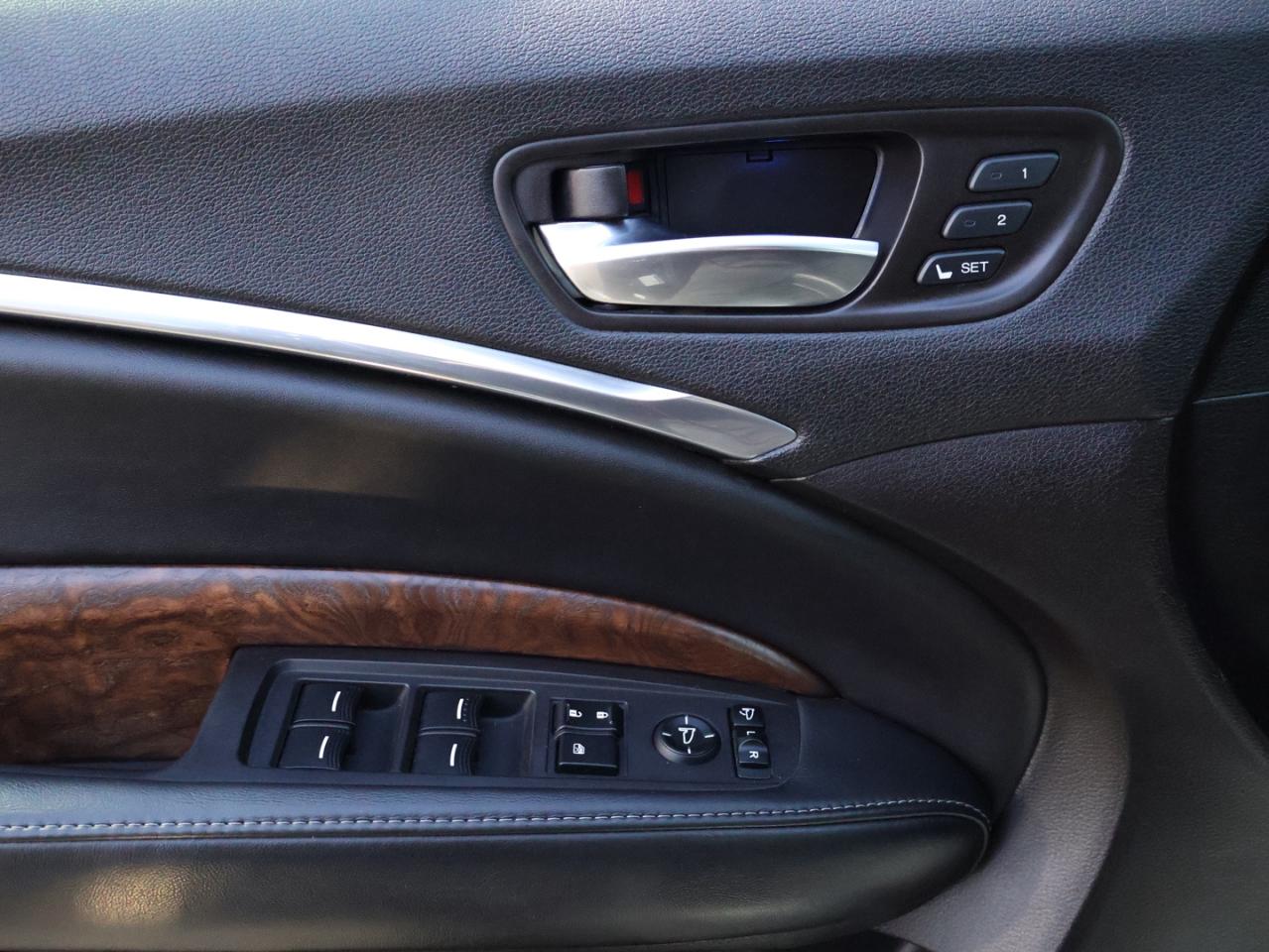 2018 Acura MDX 3.5L V6 SH-AWD w/Advance Package 360 CAMERA NAV DVD BLUETOOTH DVD LEATHER HEATED SEATS SUNROOF CRUISE ALLOYS Photo