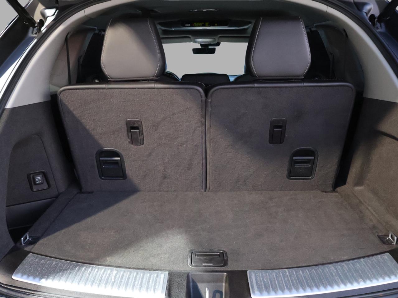 2018 Acura MDX 3.5L V6 SH-AWD w/Advance Package 360 CAMERA NAV DVD BLUETOOTH DVD LEATHER HEATED SEATS SUNROOF CRUISE ALLOYS Photo