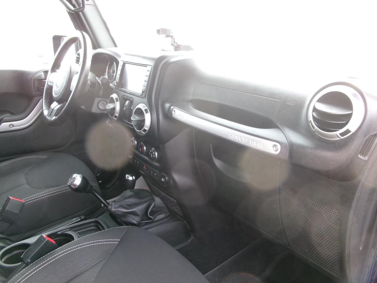 2018 Jeep Wrangler Unlimited Sahara 4X4 Photo