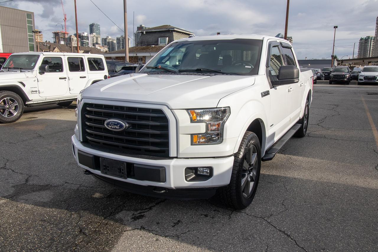 2016 Ford F-150 4WD SUPERCREW 145" XLT Photo0