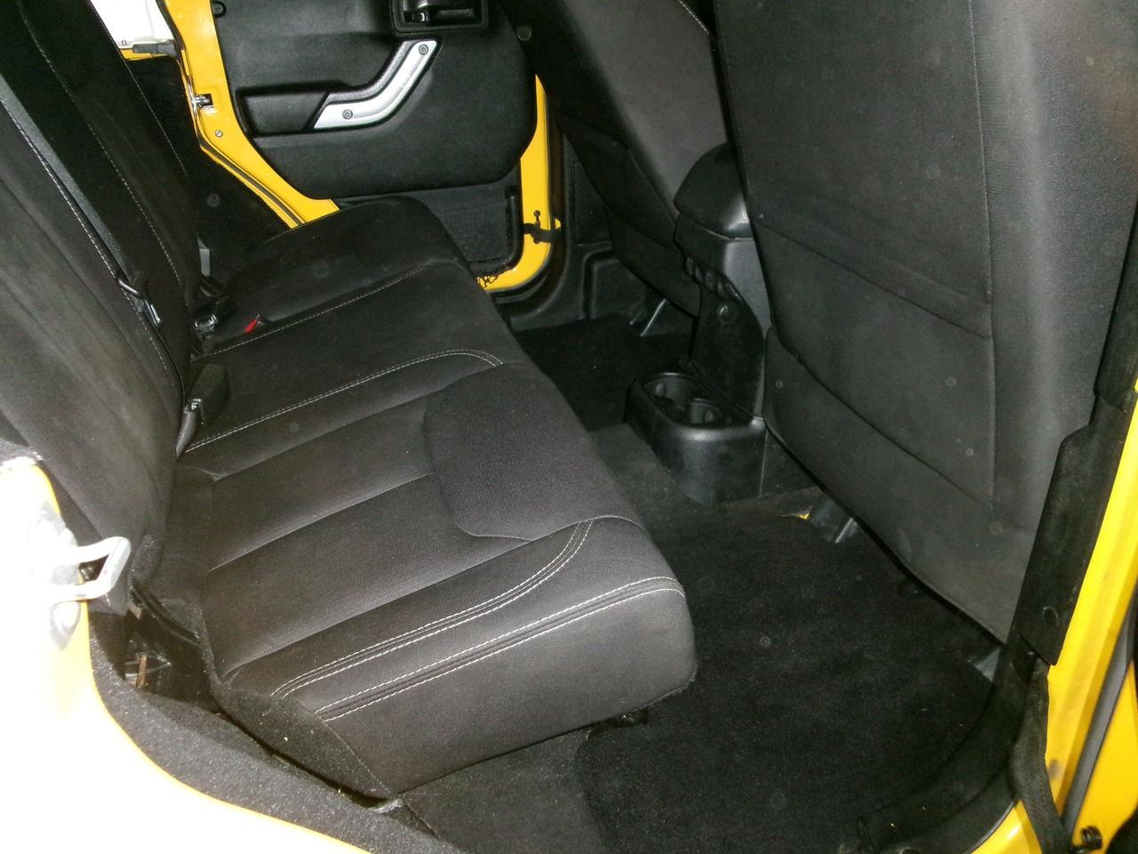 2015 Jeep Wrangler Unlimited Sahara Photo