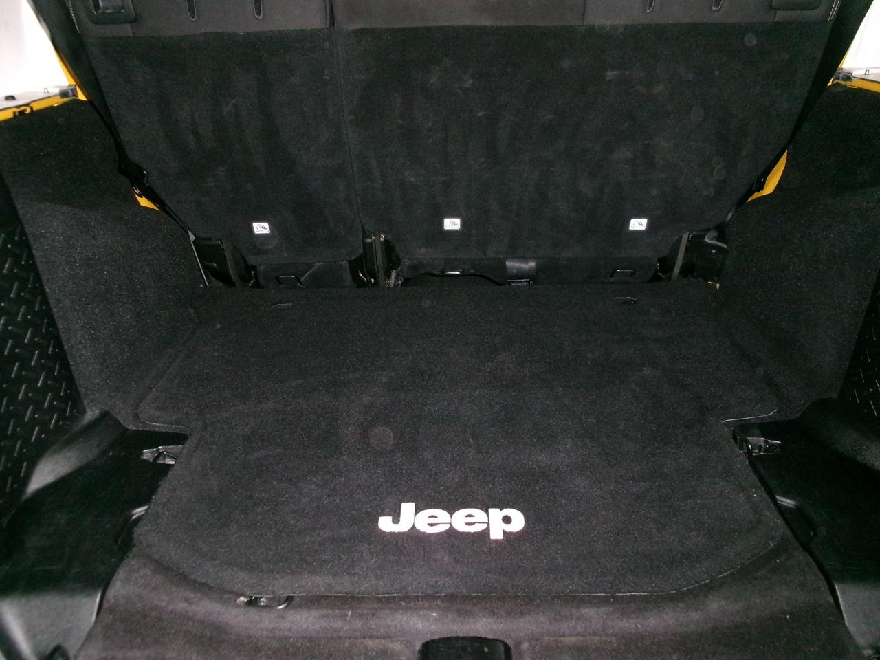 2015 Jeep Wrangler Unlimited Sahara Photo