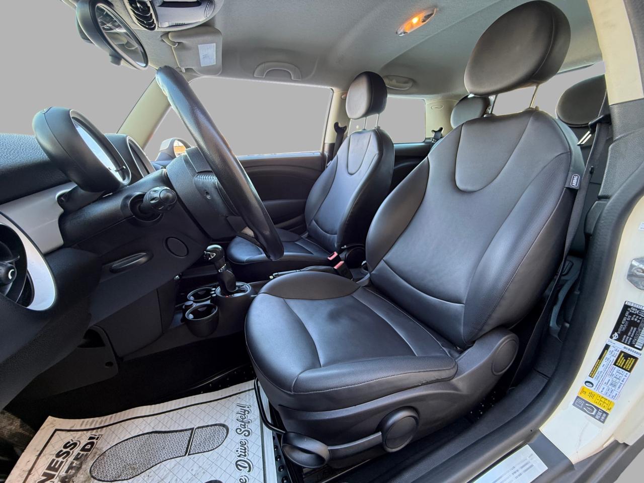 2011 MINI Cooper 2dr Cpe Classic Photo