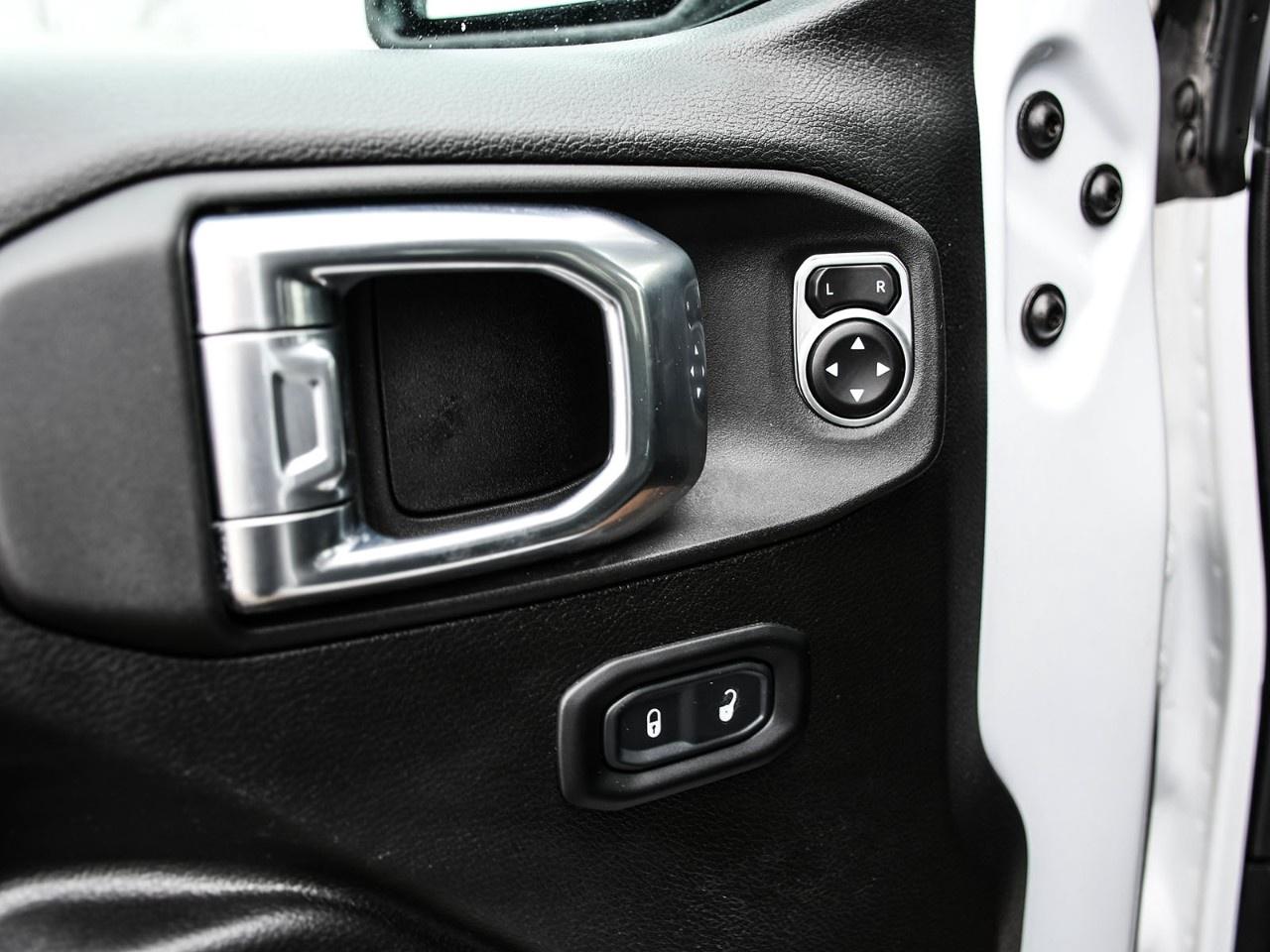 2024 Jeep Wrangler Rubicon 4 Door 4x4 Photo