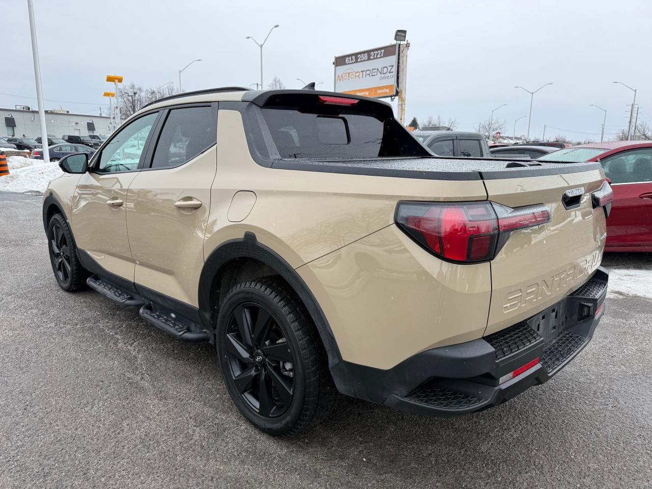 2023 Hyundai Santa Cruz Ultimate w/Colour Package NAV! Heated and Cooled Seats! Photo