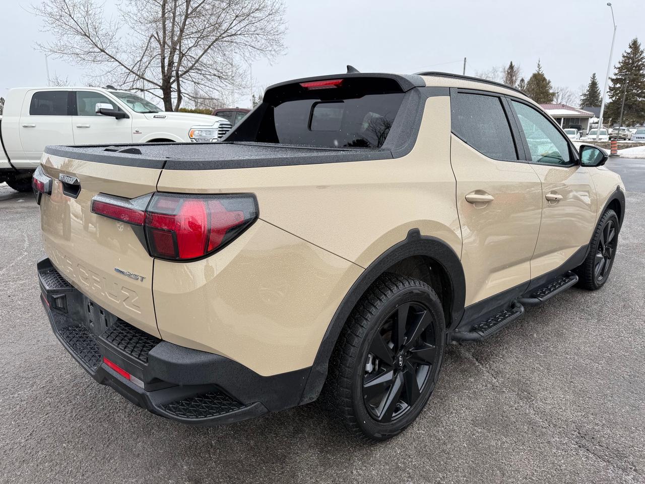 2023 Hyundai Santa Cruz Ultimate w/Colour Package NAV! Heated and Cooled Seats! Photo4