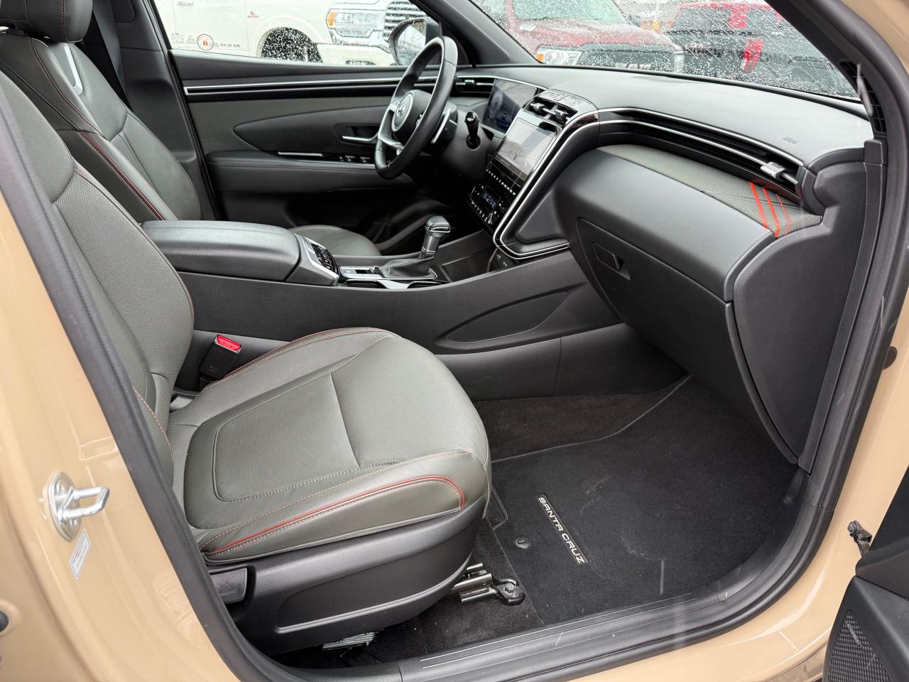 2023 Hyundai Santa Cruz Ultimate w/Colour Package NAV! Heated and Cooled Seats! Photo