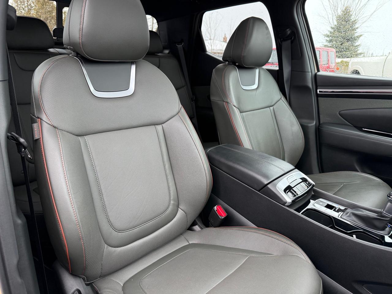 2023 Hyundai Santa Cruz Ultimate w/Colour Package NAV! Heated and Cooled Seats! Photo