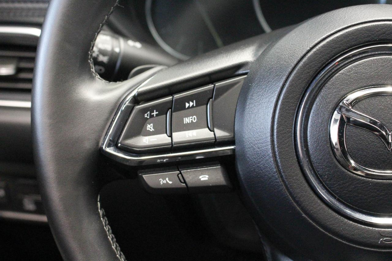 2024 Mazda CX-5 Signature HEADS UP DISPLAY - TURBO ENGINE - HEATED/VENTILATED SEATS Photo