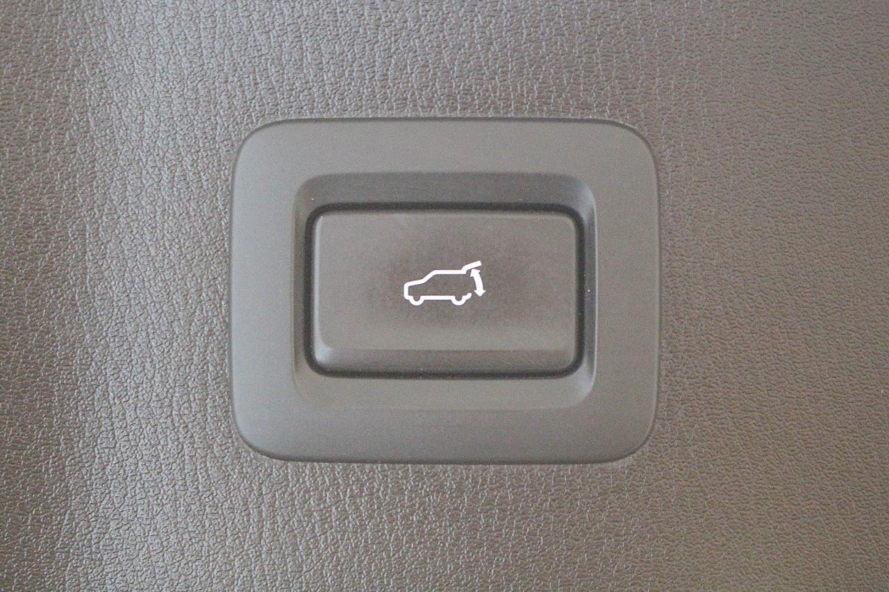 2024 Mazda CX-5 Signature HEADS UP DISPLAY - TURBO ENGINE - HEATED/VENTILATED SEATS Photo