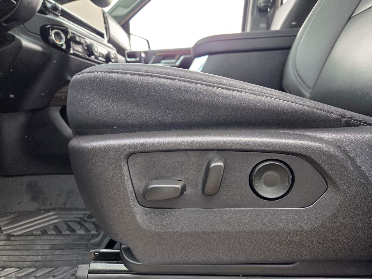 2025 Chevrolet Silverado 1500 RST Sunroof | Crew Cab | True North Edition | Z71 Photo