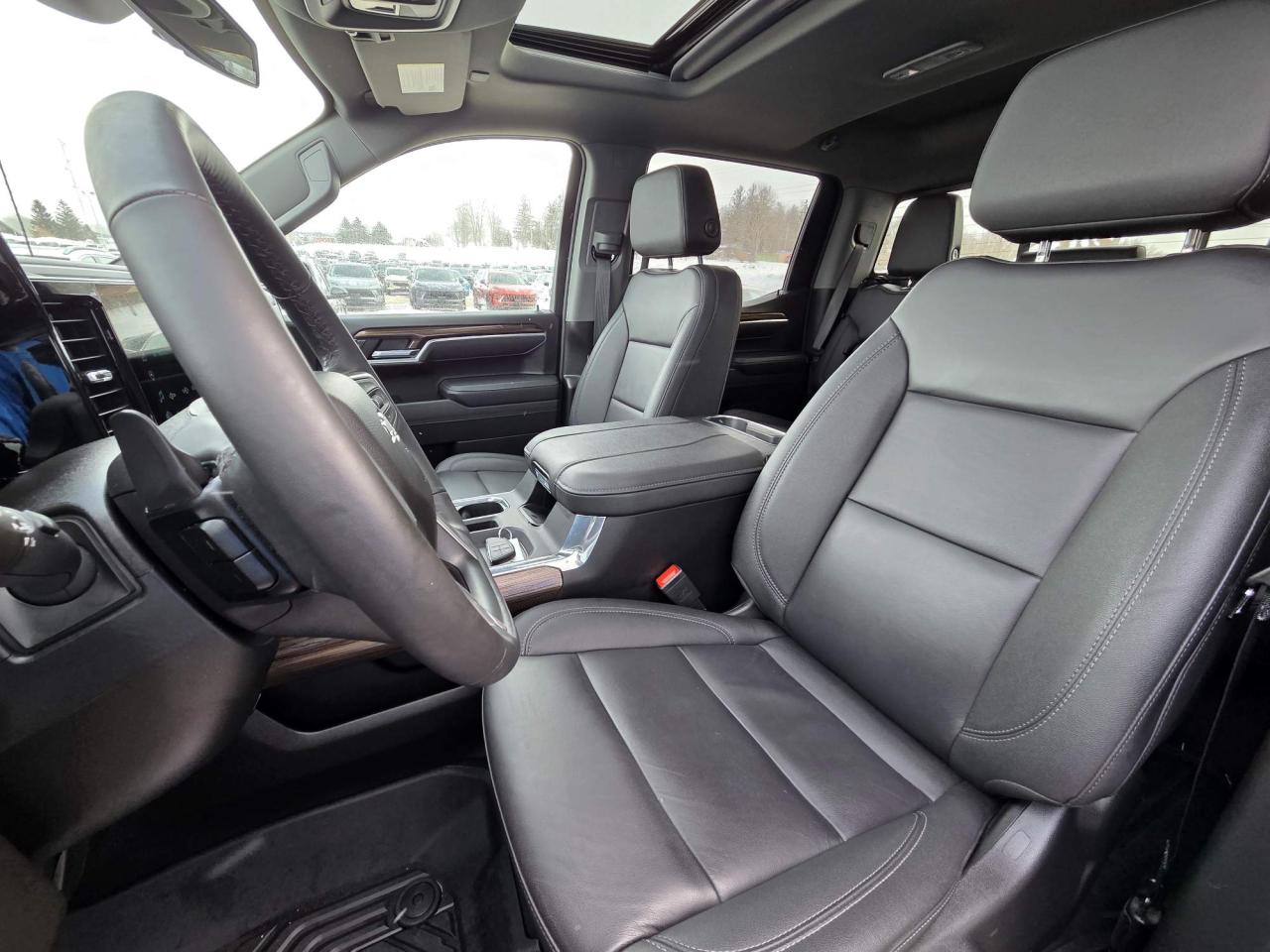 2025 Chevrolet Silverado 1500 RST Sunroof | Crew Cab | True North Edition | Z71 Photo