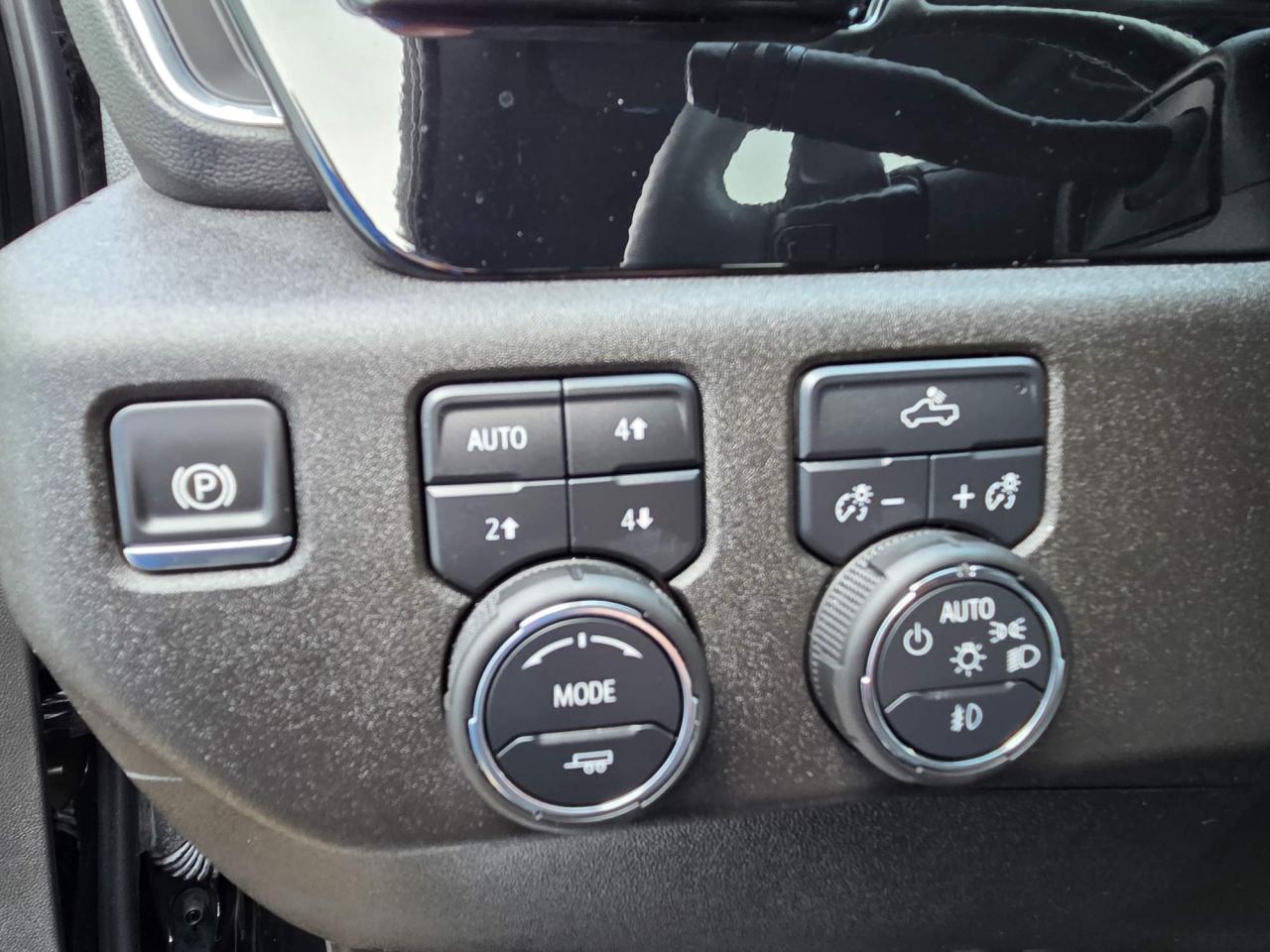 2025 Chevrolet Silverado 1500 RST Sunroof | Crew Cab | True North Edition | Z71 Photo