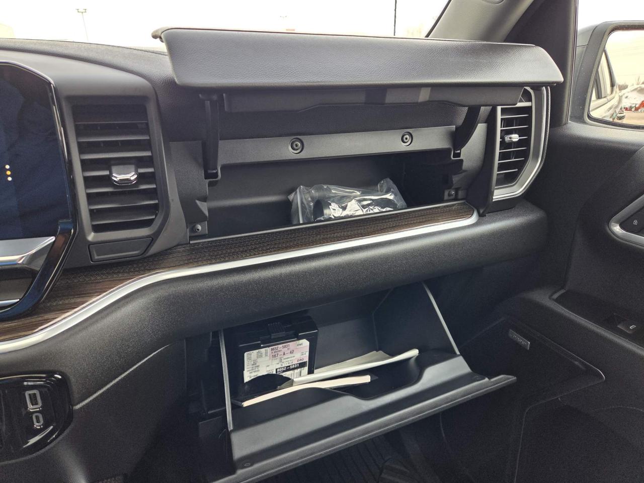 2025 Chevrolet Silverado 1500 RST Sunroof | Crew Cab | True North Edition | Z71 Photo