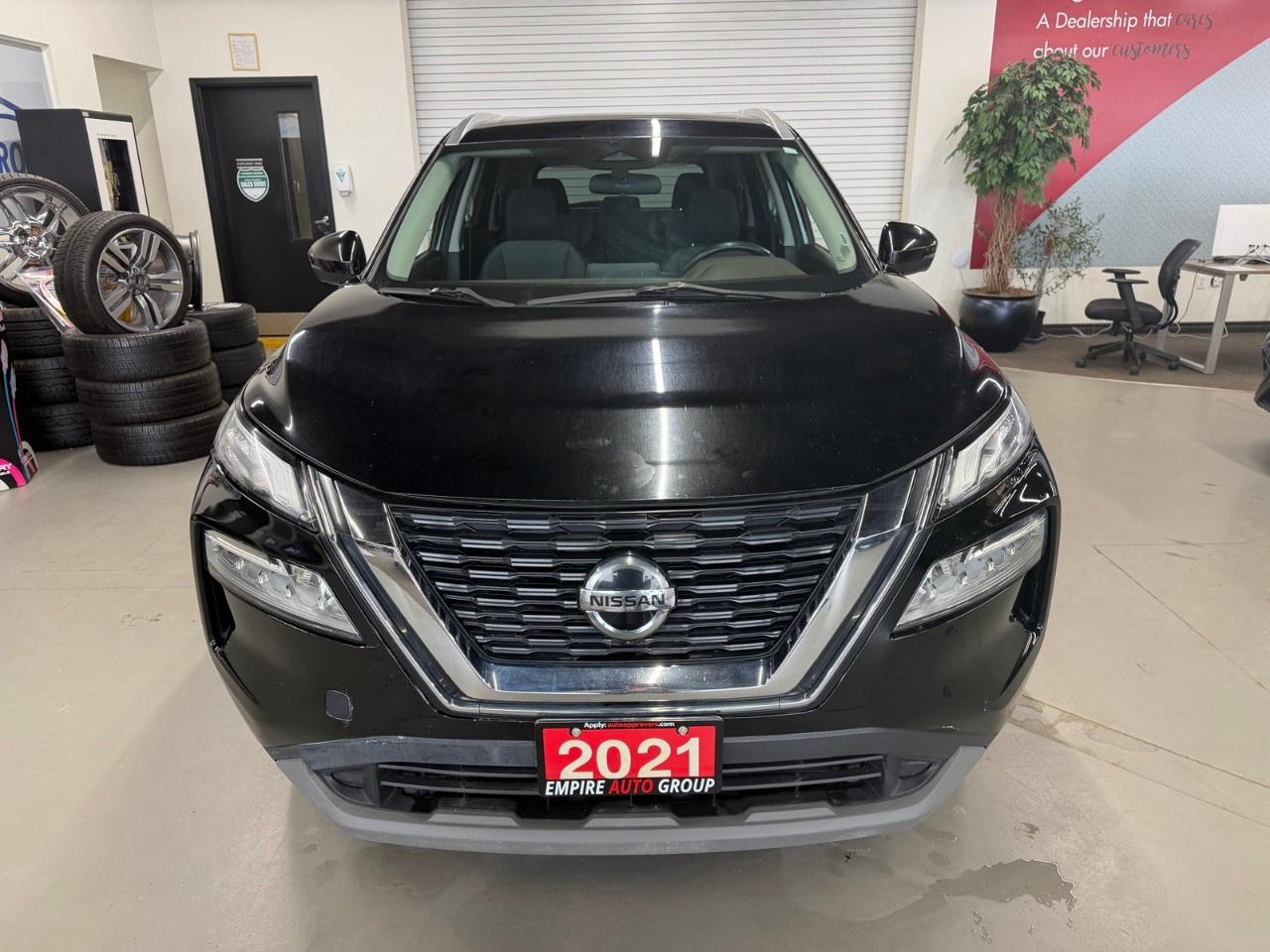 2021 Nissan Rogue SV Photo