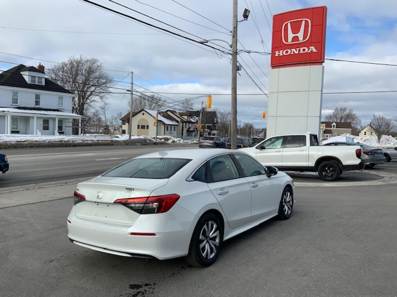 2023 Honda Civic LX Photo