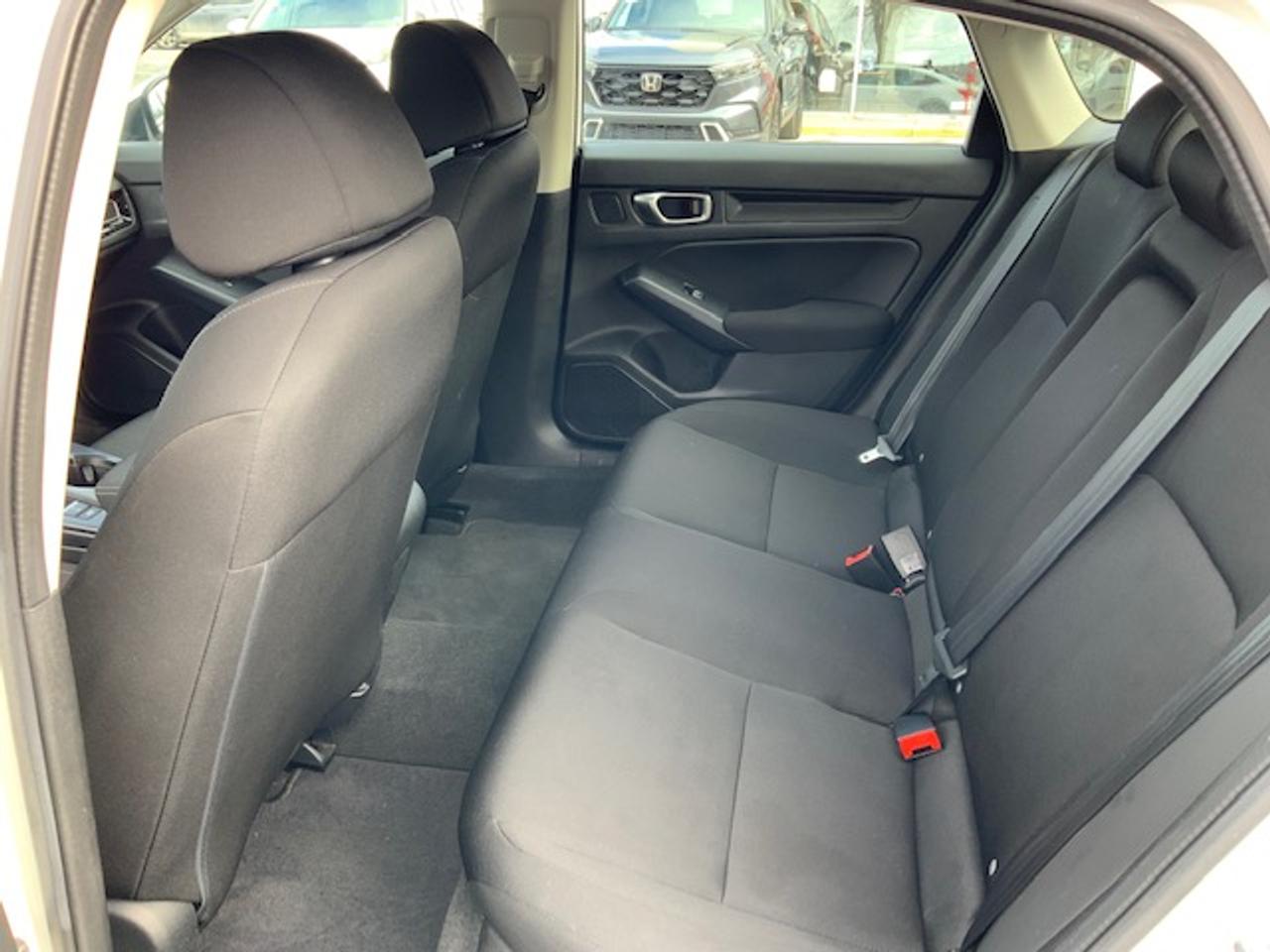 2023 Honda Civic SEDAN LX Photo