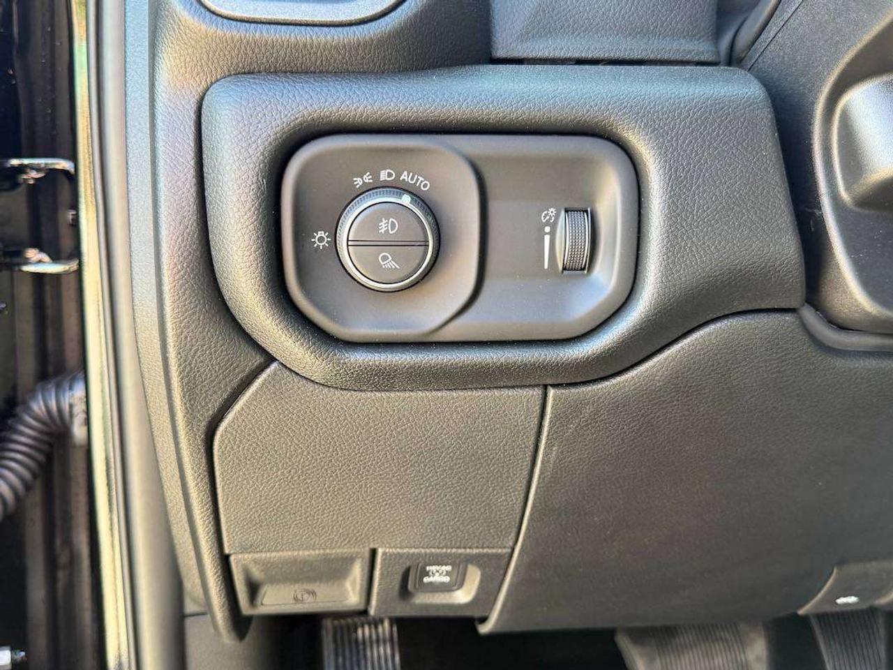 13600667.824463322