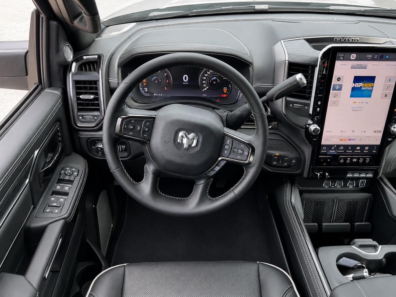 2026 RAM 2500 REBEL | 6.7L Diesel | Leather | Sunroof | Level 2 Photo