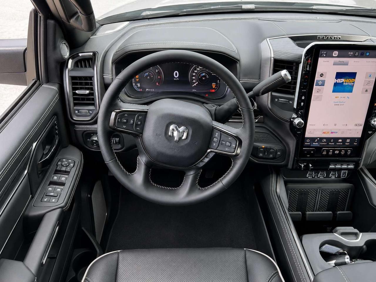 2026 RAM 2500 REBEL | 6.7L Diesel | Leather | Sunroof | Level 2 Photo