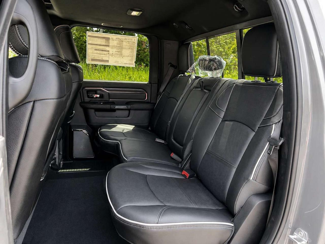 2026 RAM 2500 REBEL | 6.7L Diesel | Leather | Sunroof | Level 2 Photo