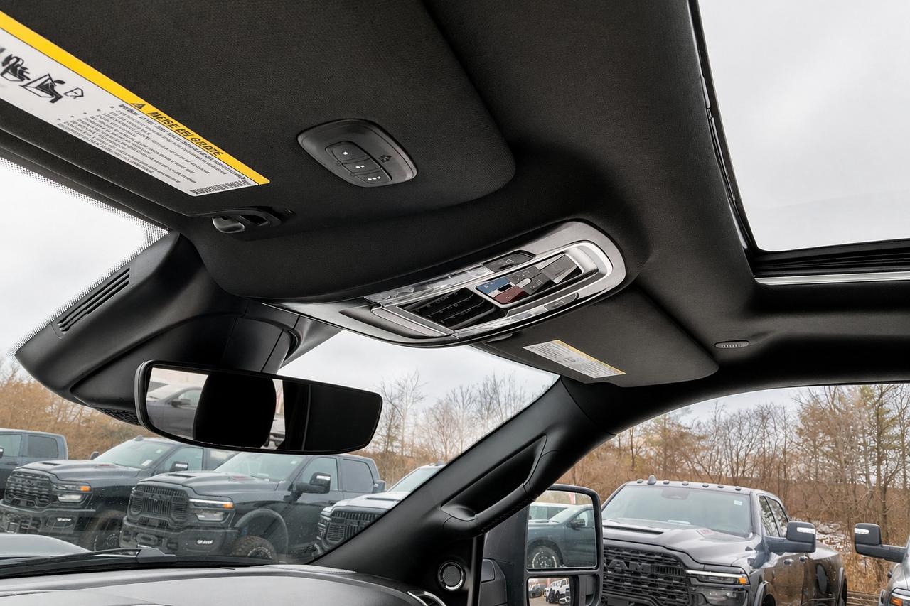 2026 RAM 2500 REBEL | 6.7L Diesel | Leather | Sunroof | Level 2 Photo