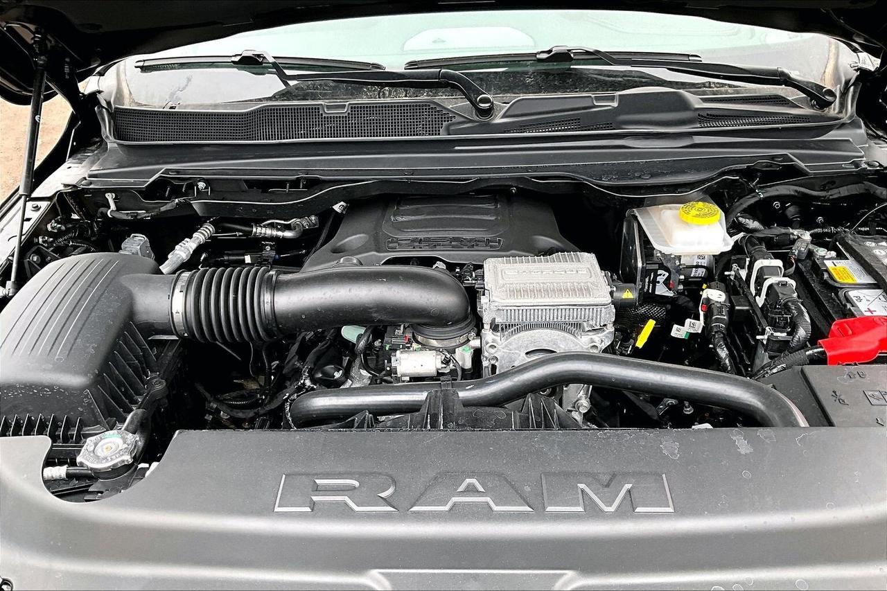 2026 RAM 1500 SPORT | HEMI | Leather | Pano Roof | Level 1 | 392 Photo