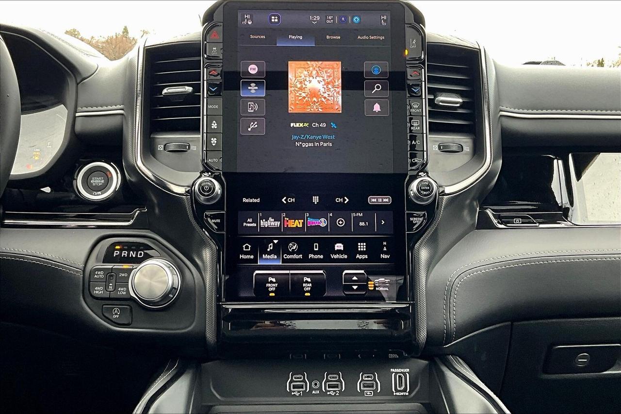 2026 RAM 1500 LIMITED | HEMI | Pano Roof | Level A | Night Pkg Photo