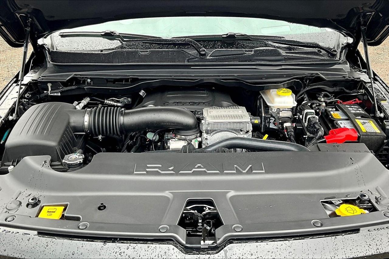 2026 RAM 1500 LIMITED | HEMI | Pano Roof | Level A | Night Pkg Photo