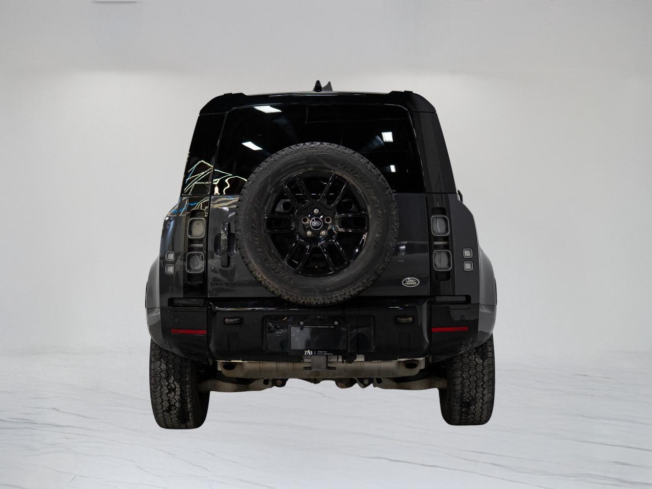 2022 Land Rover Defender P400 | X | 110 | PANO | HUD | MERIDIAN Photo