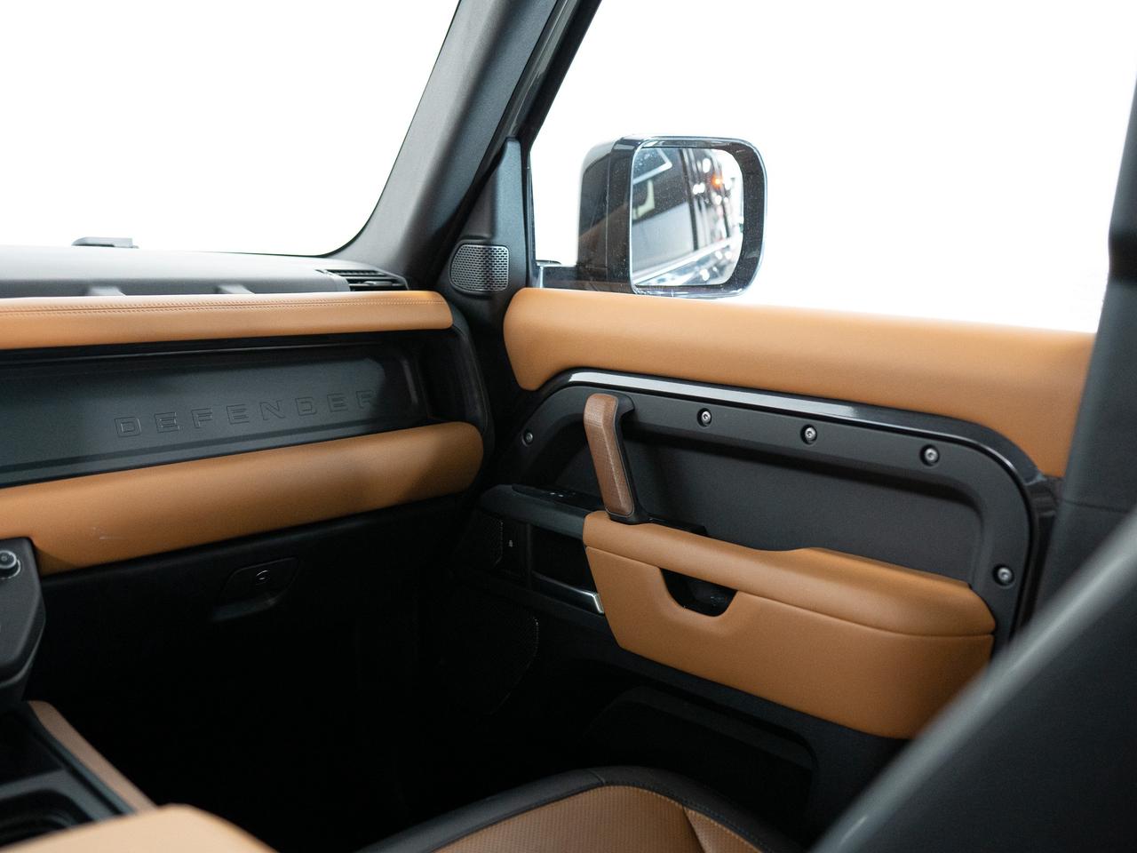 2022 Land Rover Defender P400 | X | 110 | PANO | HUD | MERIDIAN Photo