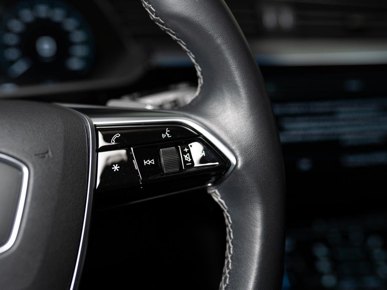 2023 Audi E-Tron TECHNIK | S-LINE | PANO | HUD | 20 IN Photo