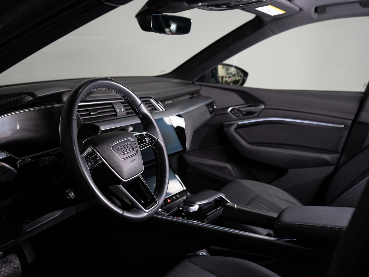 2023 Audi E-Tron TECHNIK | S-LINE | PANO | HUD | 20 IN Photo