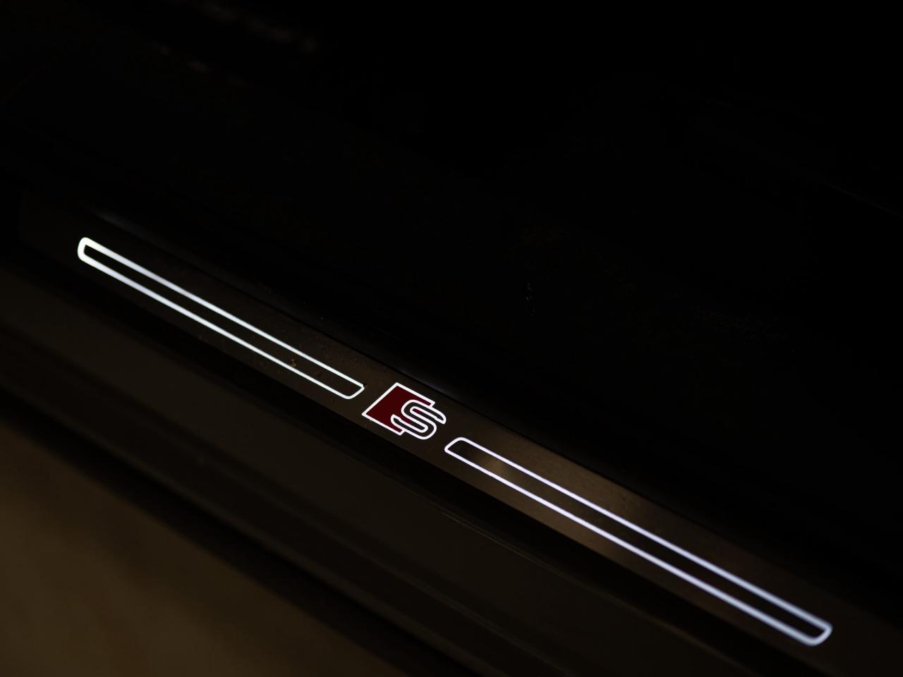 2023 Audi E-Tron TECHNIK | S-LINE | PANO | HUD | 20 IN Photo