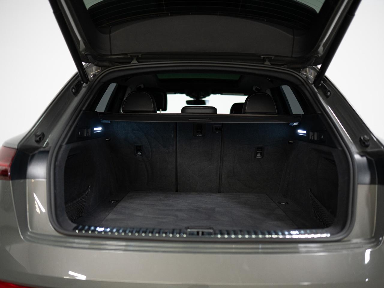 2023 Audi E-Tron TECHNIK | S-LINE | PANO | HUD | 20 IN Photo